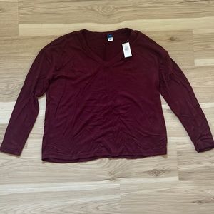 Maroon v-neck long sleeve